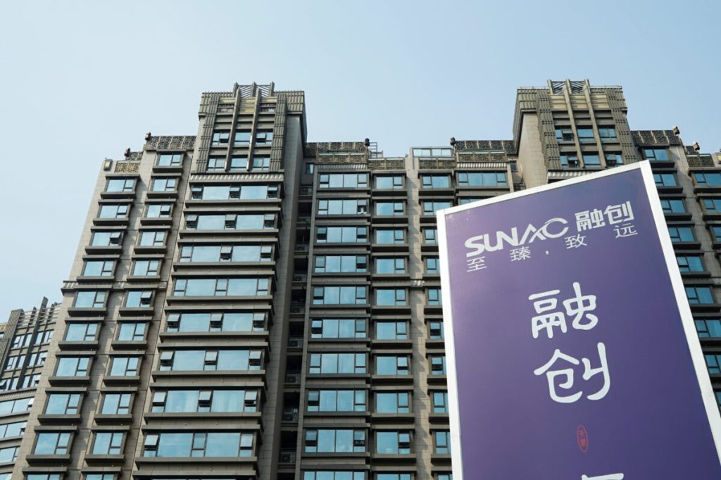 Các nhà hoạch định chính sách Bắc Kinh giữa vòng xoáy thị trường bất động sản